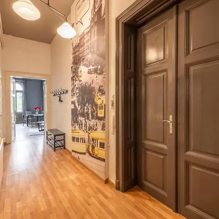 Cozy & Nostalgic Style In The Center Budapest