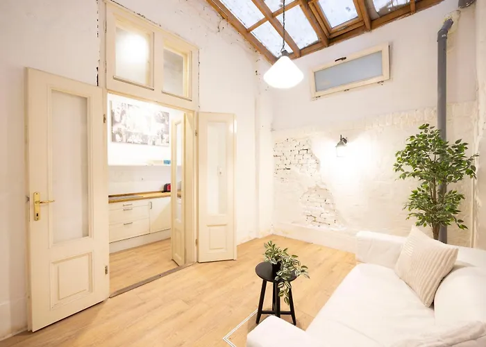 Cozy & Nostalgic Style In The Center * Budapest