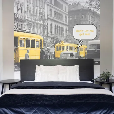 Cozy & Nostalgic Style In The Center דירה